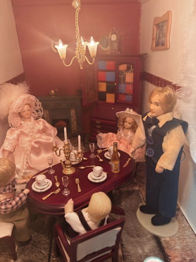 Stunning approx 140cm high 4 story extra large Georgian dolls house with contents, servants quarters and separate garage