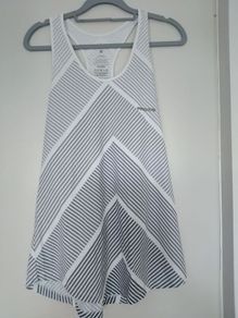 womans sports top