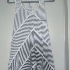 womans sports top