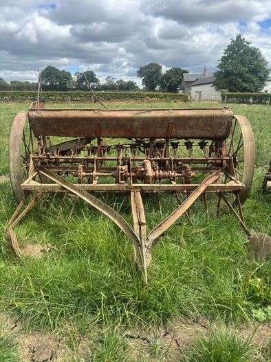 Antique farm machinery: 10 machines