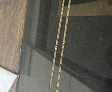 Solid 9ct gold -8 grams -21 inches -vintage chain