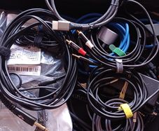 loads of Band cabels Microphone hdmi leads etc