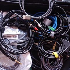 loads of Band cabels Microphone hdmi leads etc