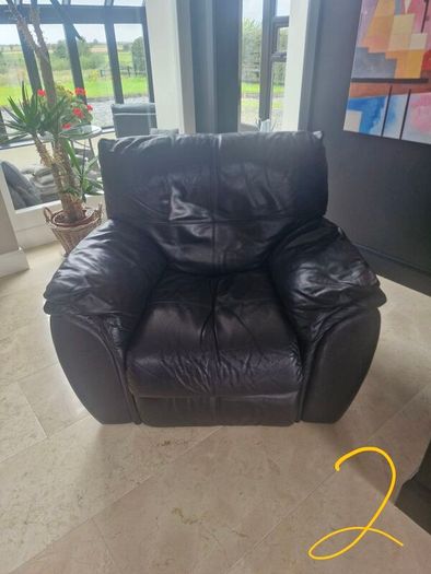 Black Leather 3-Seater Recliner Sofa & 2 Recliner Chairs