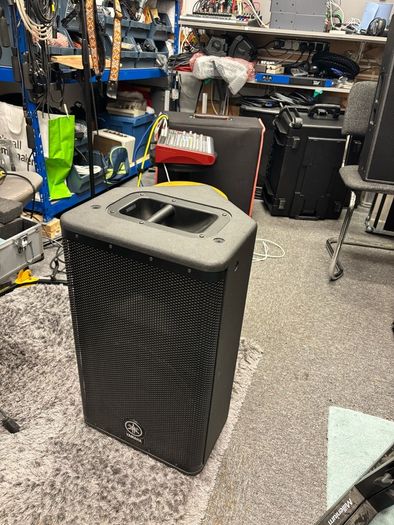 Yamaha DSR112 active loudspeaker
