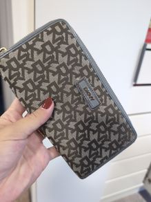 DKNY Wallet
