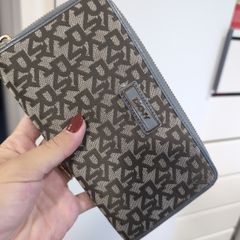 DKNY Wallet