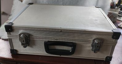 Aluminium case (26133)
