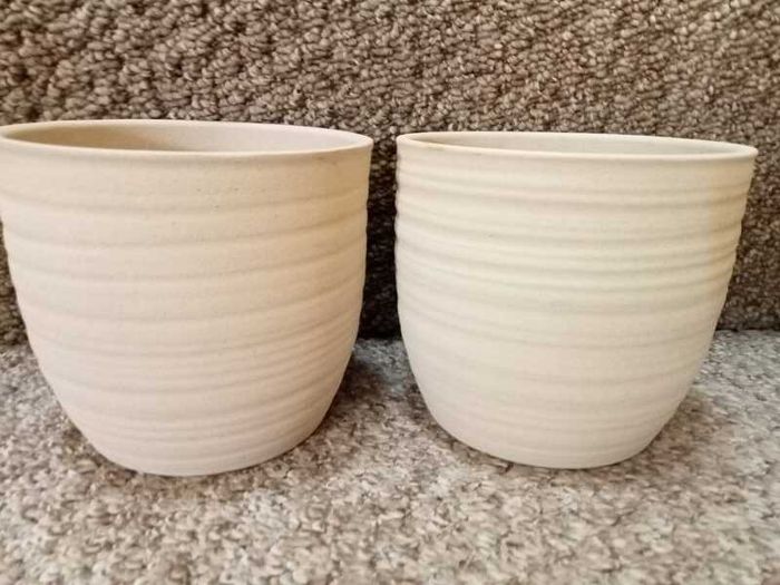 Cream plant pots x 2