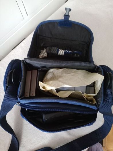 Sony Video Hi 8 Handycam with Original accessories