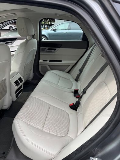 Jaguar XF 2017