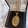 Gold necklace Image 3