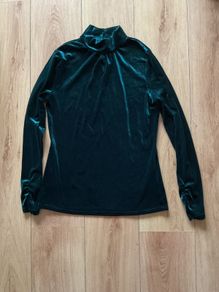 Beautiful Oasis Ladies velvet shirt size S