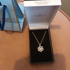 newbridge Hollywood collection pendant