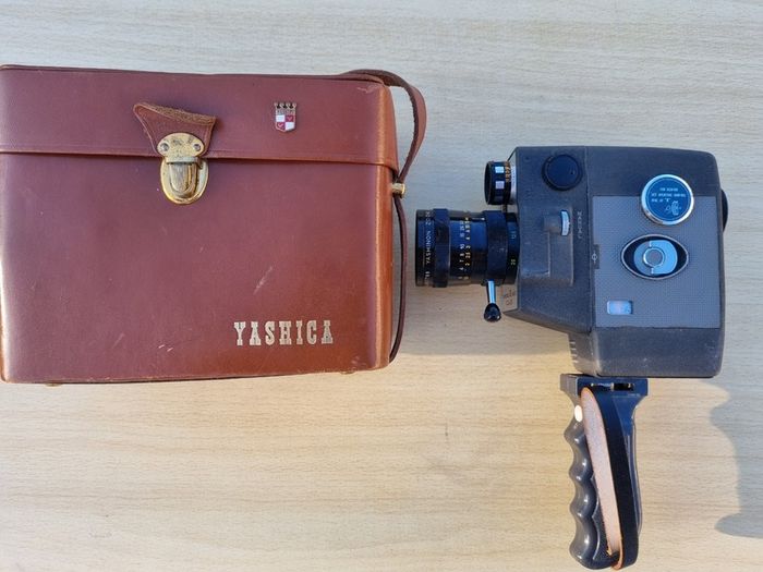 Vintage Yashica U-matic CaS Movie Camera