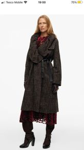Zara Limited edition puff neck coat