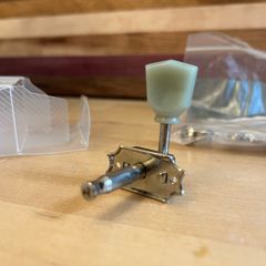 epiphone vintage style tuners 3x3