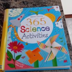 365 Science Activities book
