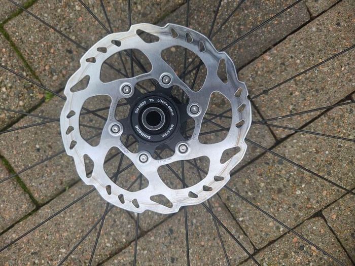 carbon wheel