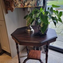 Beautiful Mahogany Table
