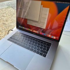 MacBook Pro 15 inch, 16GB RAM, 500GB ssd.