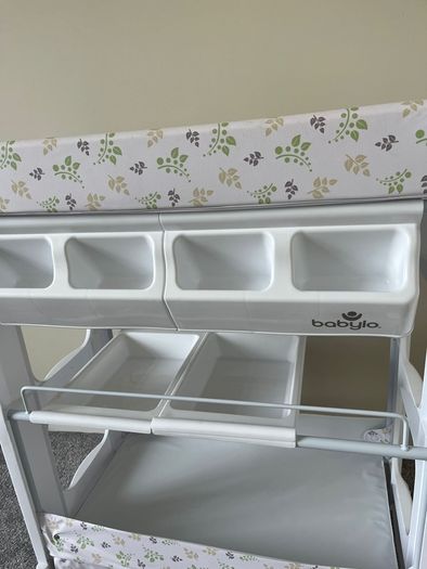babylo changing table