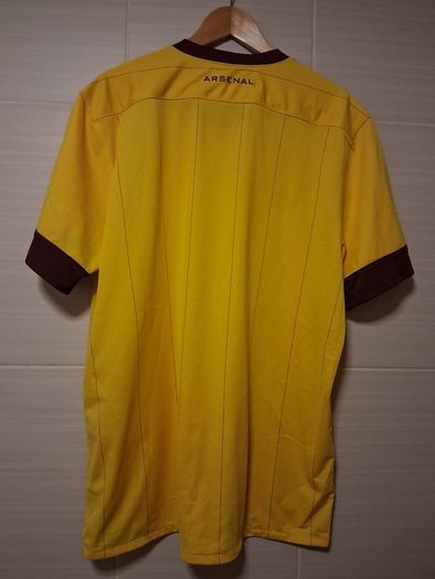 Arsenal Jersey. Official Nike Arsenal Away Jersey Season 2010 / 2011. Authentic Original From The Time.  Not A Modern Day Remake.