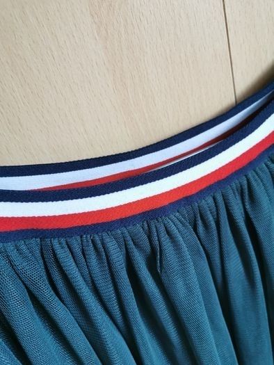 NEW - Tommy Hilfiger skirt UK 12
