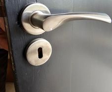 10 sets Brushed Chrome lever on rose door handles and Escutcheons