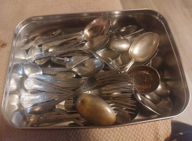 Tin of old Cutlery