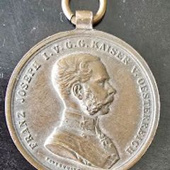WWI Austria-Hungary Army Franz Joseph I Kaiser Bronze Bravery Medal