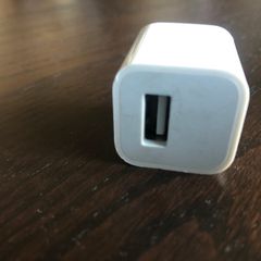 Apple USB wall charger for US
