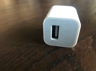 Apple USB wall charger for US