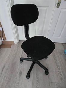 Adjustable desk chair