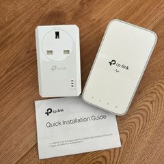 TP-Link TL-WPA7617 KIT AV1000 Powerline Adapter WiFi Extender