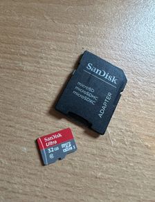 SanDisk Ultra 32 GB microSDHC Memory Card + SD Adapter