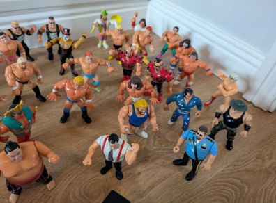 WWF Figures and Ring