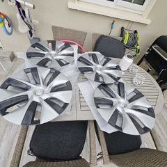 Tesla Model Y Gemini Wheel Covers x 4