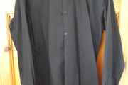mans black shirt size small