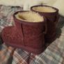 maroon and gold ugg boots Image 4