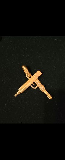 18K Gold Pendant