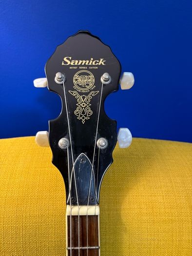 Samick Artist Series 4-string tenor banjo + soft case