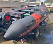 Inflatable boat