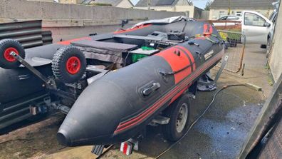 Inflatable boat