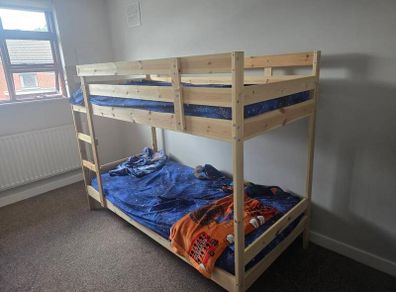 kid's bunk bed