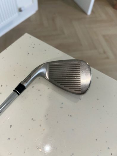 Taylormade SIM2 Max Irons 5-PW - KBS Max MT85 R flex shafts - Excellent Condition