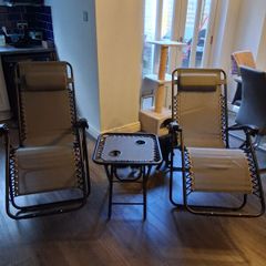 Ootdoor Zero Gravity Recliners with Table