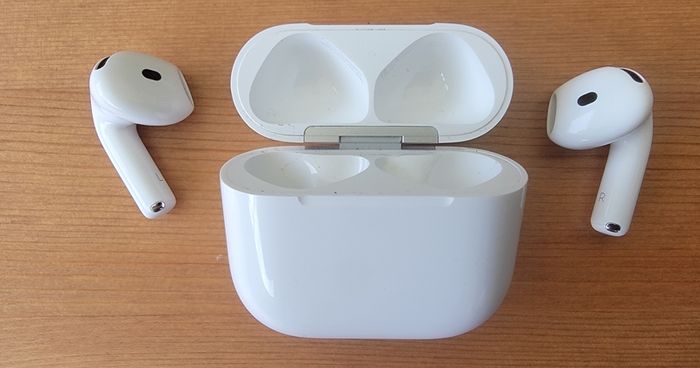 AirPods 4