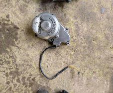 Honda Hornet 250 crankcase / stator cover