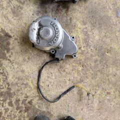 Honda Hornet 250 crankcase / stator cover